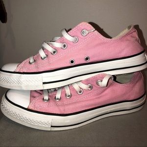 Pink Low-top Converse